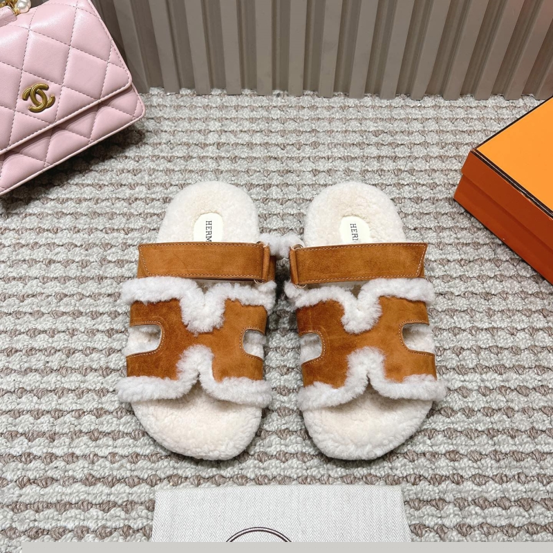 H**mes slippers